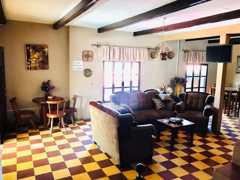 Hotel El Almendro Copán エクステリア 写真