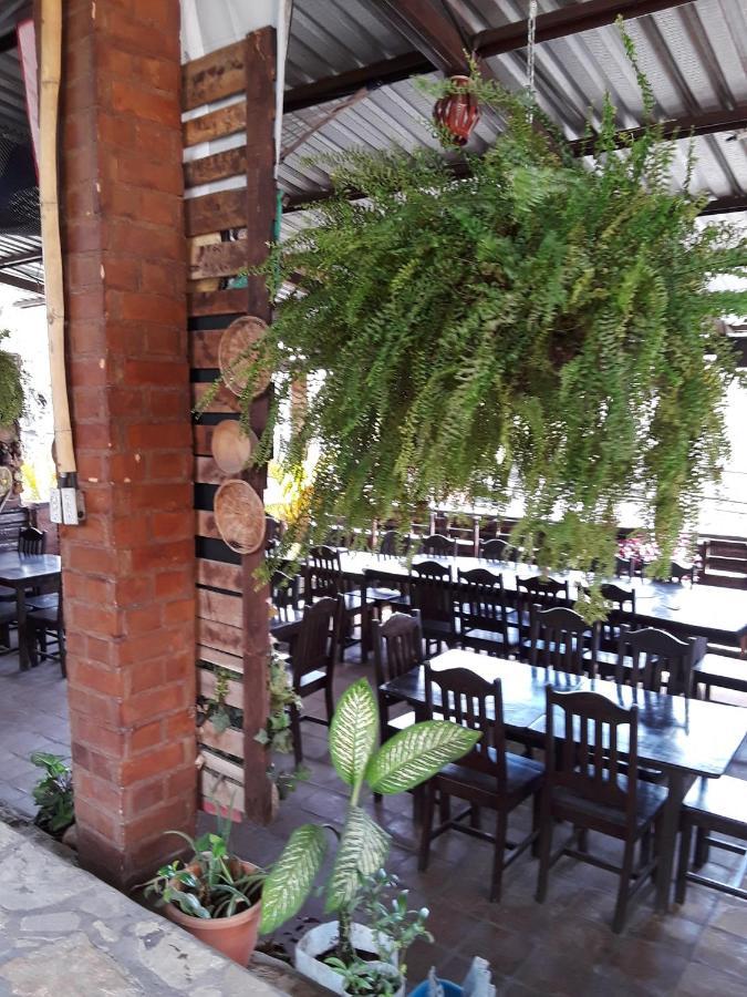 Hotel El Almendro Copán エクステリア 写真