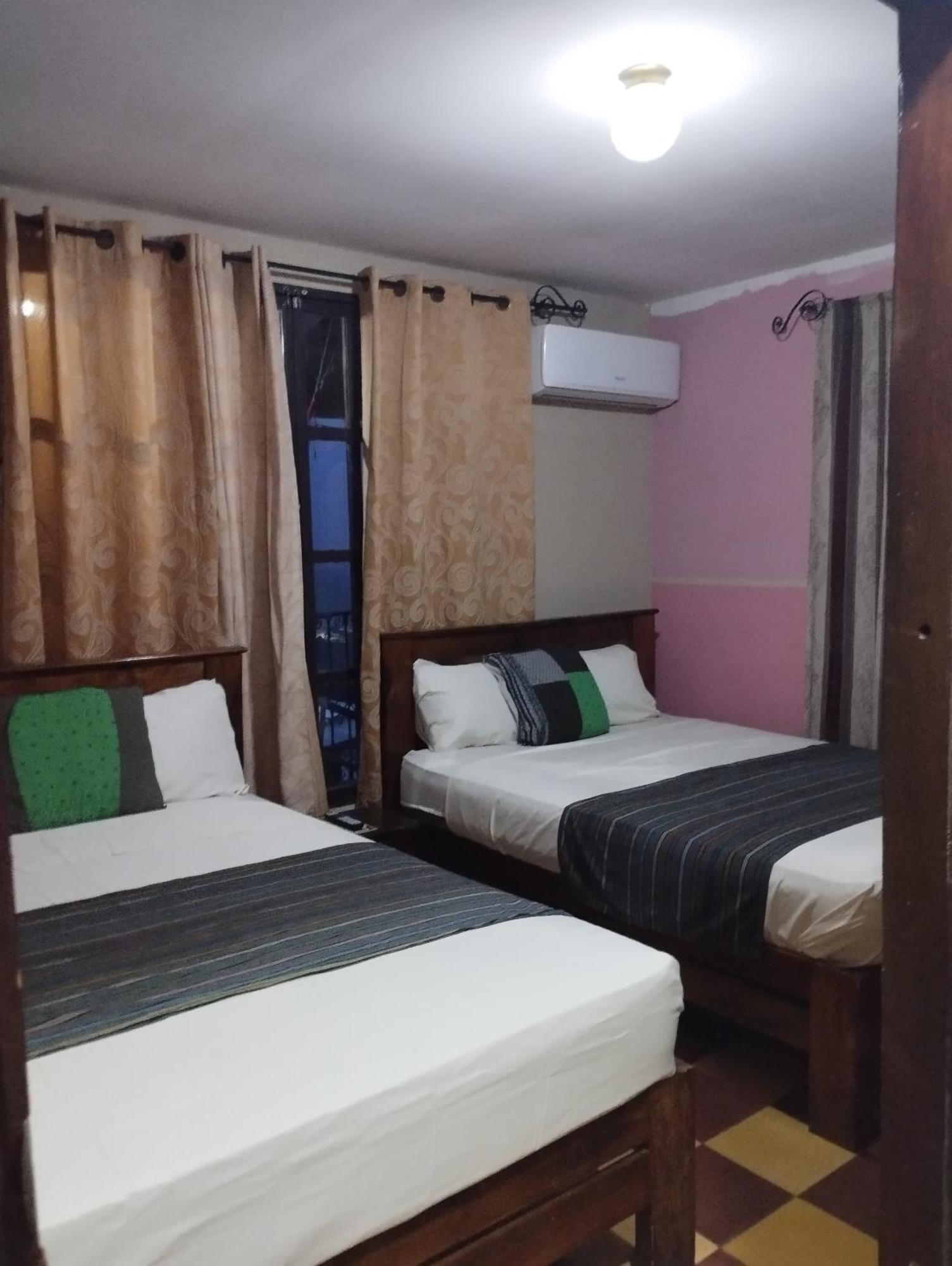 Hotel El Almendro Copán エクステリア 写真